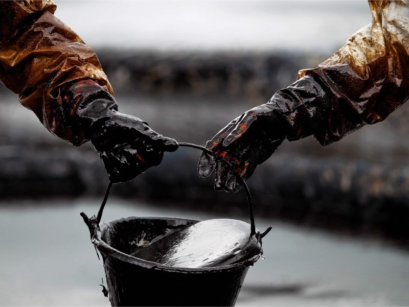 Нефть нархи кескин пасайди
