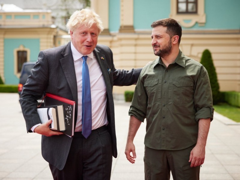 “Salom, Boris!”. Jonson kutilmaganda Kiyevga bordi