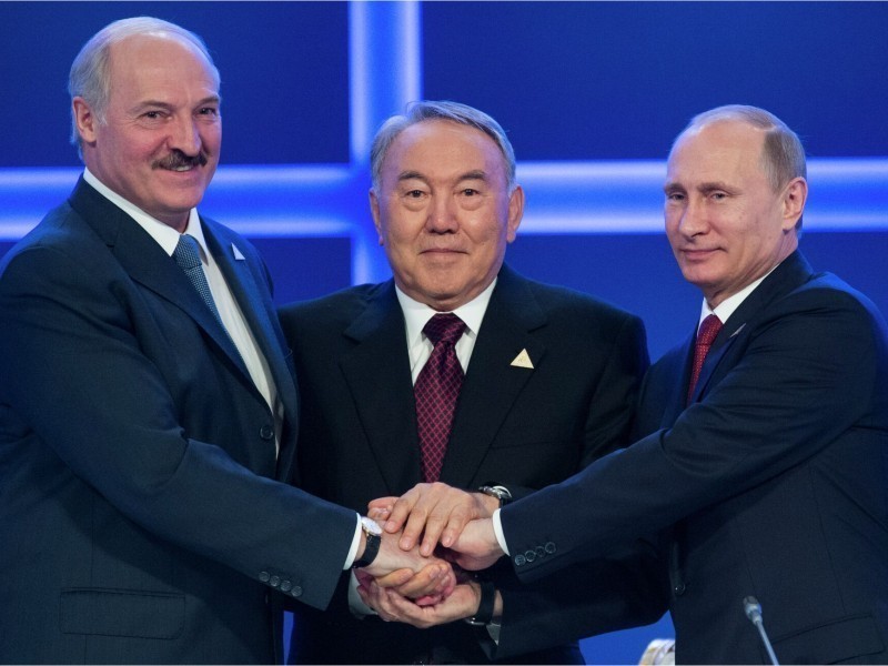 Назарбоев ва Лукашенко постсовет мамлакатларидаги вазиятни муҳокама қилди