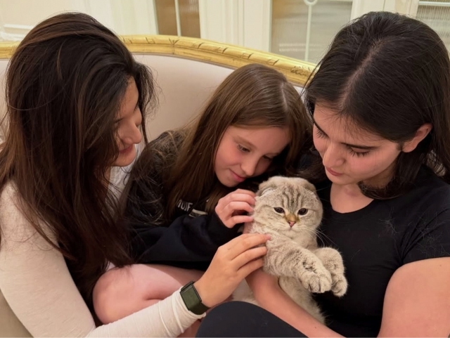 Zonadagi rus lesbian porno