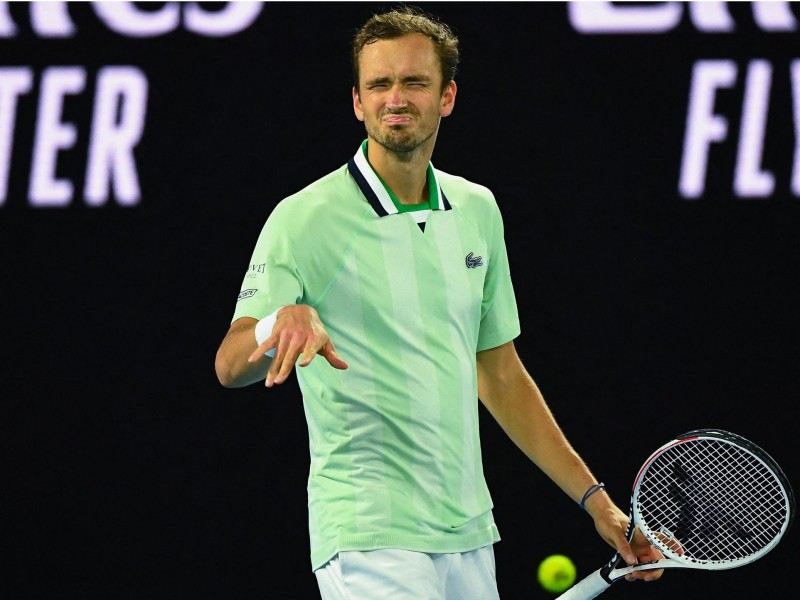 Теннис. Медведев “Australian open”нинг 1/8 финалига йўл олди 