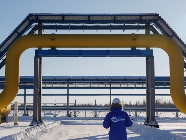 Keksa erkaklar va yoshlar ishtirokidagi qattiq porno