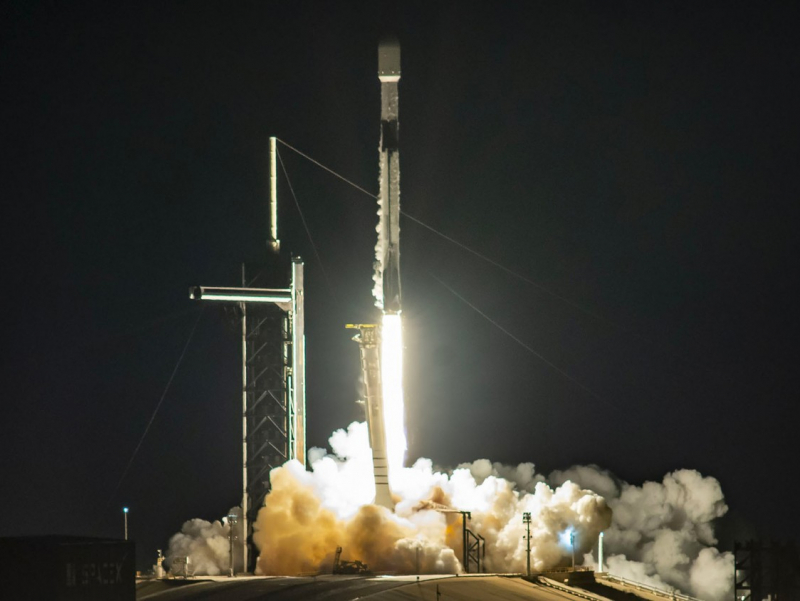 Falcon 9 Ер орбитасига яна 58 та йўлдошни олиб чиқди