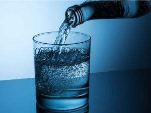 Xotin sevgilisini erining oldida qanday sikadi