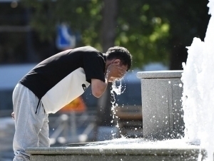 Ijtimoiy tarmoqlarga yuborilgan yangi uy qurilishi jinsiy aloqa videolari