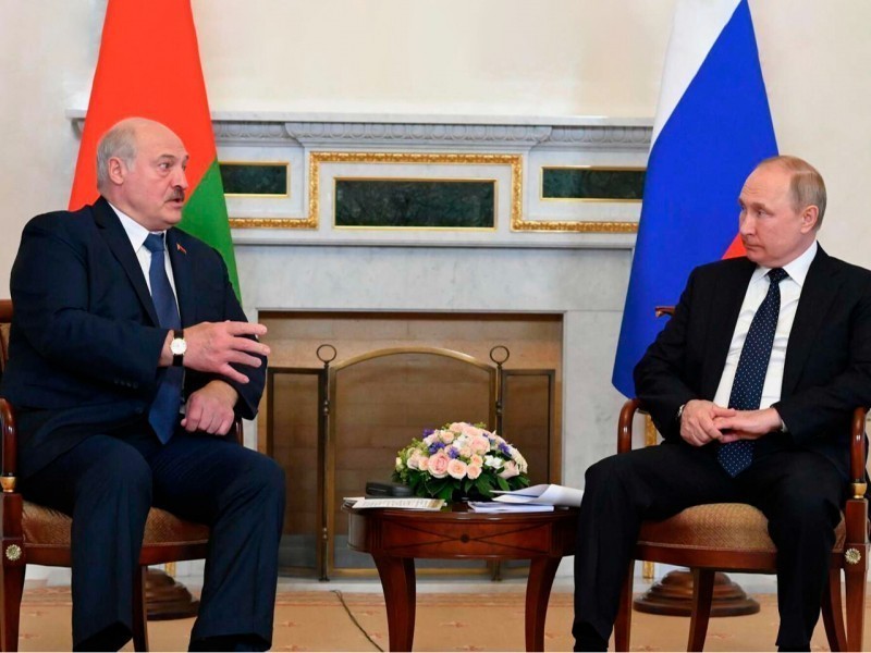 Лукашенко Путиндан НАТОга муносиб жавоб қайтаришни сўради