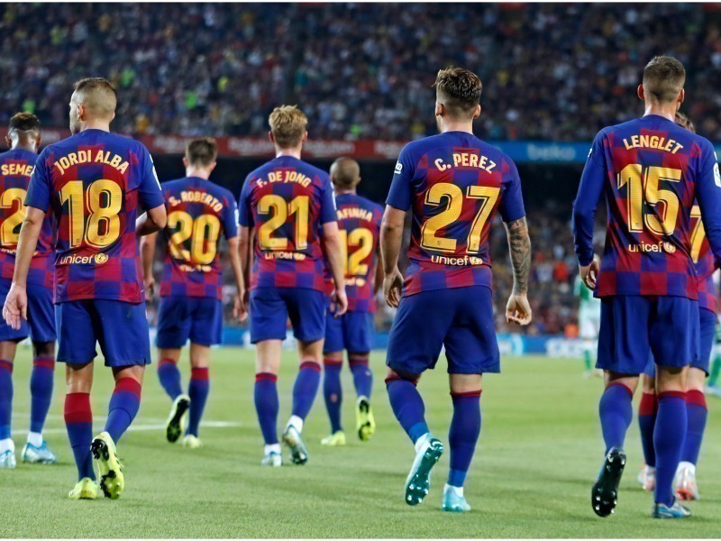 МЮ “Барселона” футболчисига қизиқиш билдирмоқда