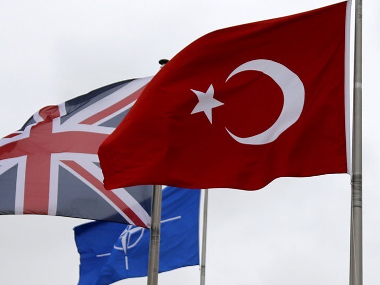 Turkiya nimaning evaziga Finlyandiya va Shvetsiyani NATOga qo‘shilishini ma’qullashi aytildi