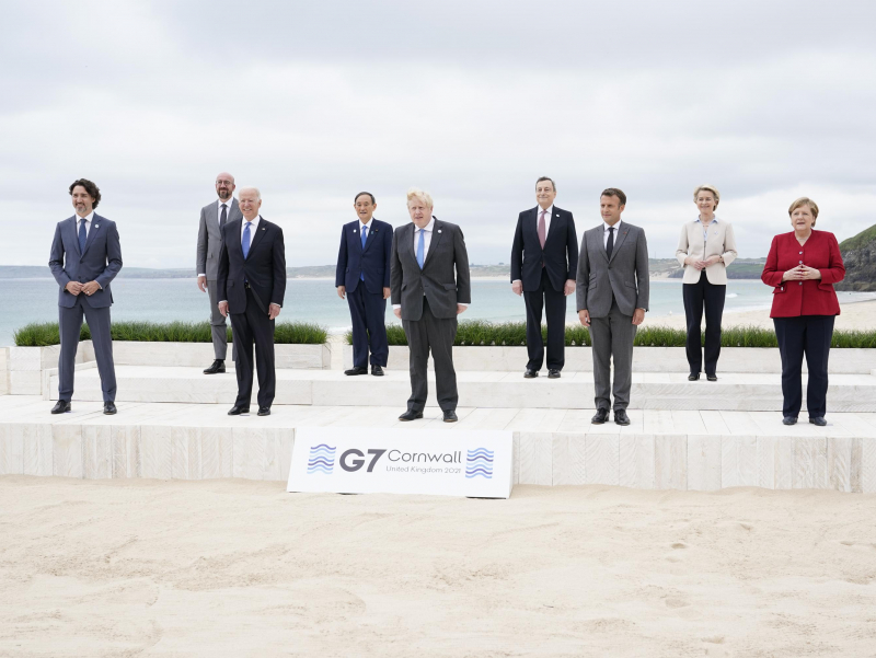 G7 саммити: коронавирусни муҳокама қилган раҳбарлар қоидаларга риоя қилдими? (фоторепортаж) 