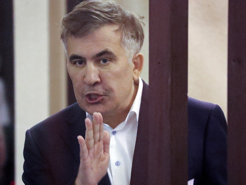 Саакашвили госпиталда ҳушини йўқотганини маълум қилди 