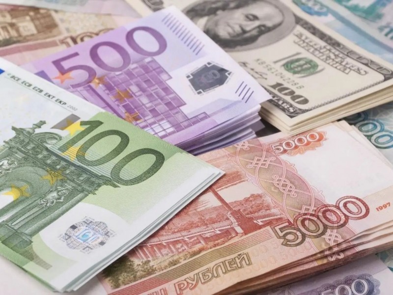 Доллар, евро ва рубль курси яна кўтарилди