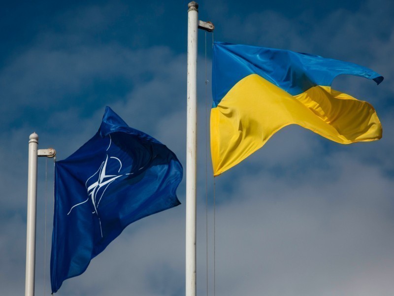 Украина уруш тугаши билан НАТОга кириши мумкин – элчи