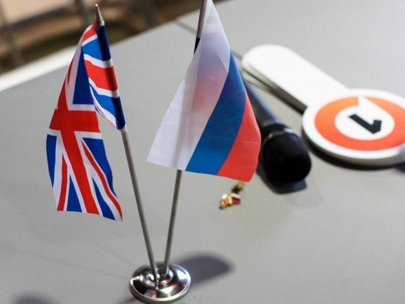 Britaniya Rossiyaga qarshi tayyorlagan “eng qattiq sanksiyalar”ini e’lon qildi