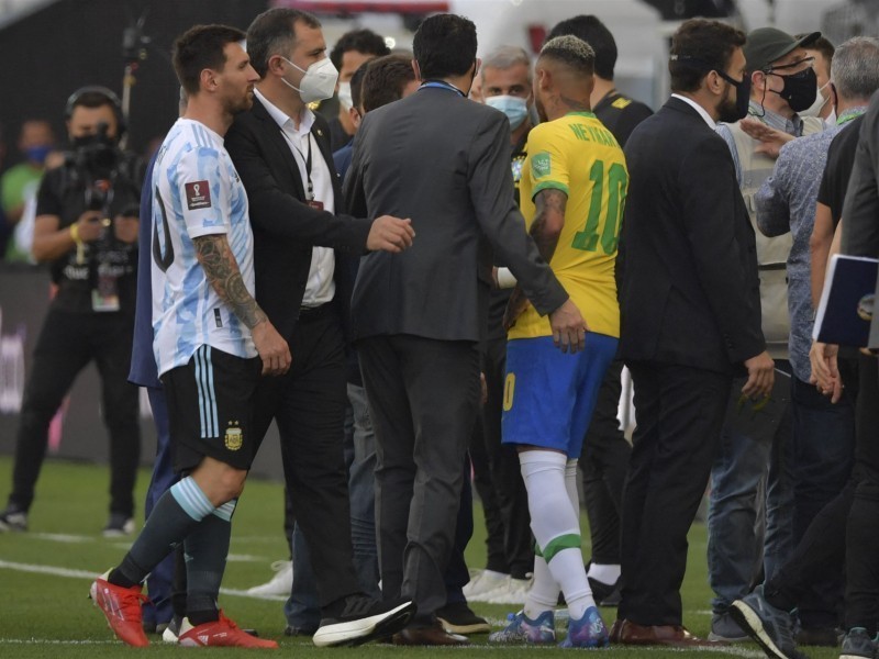 FIFA Бразилия – Аргентина ўйинидаги воқеалар юзасидан расмий баёнот берди