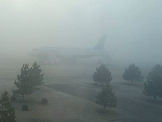 Туман сабаб икки аэропорт фаолияти чекланди