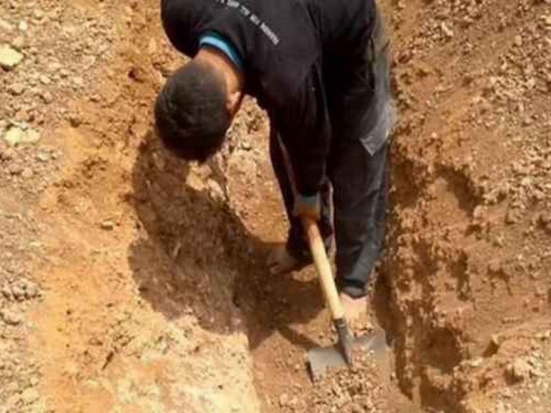 A 25-year-old Uzbekistan citizen was kidnapped in Russia. He was forced to dig a grave.
