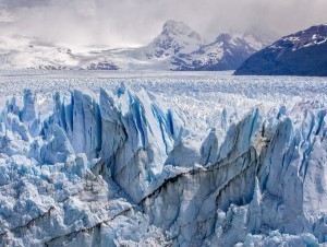 Mushuk ichidagi sik bilan yaqindan porno. Mushuk ichidagi kamera.