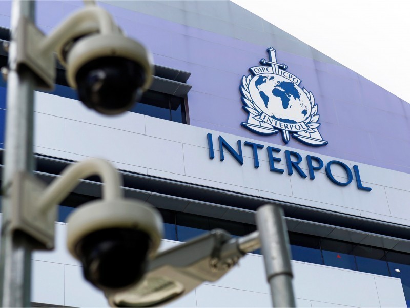 Interpolga yangi prezident saylandi. U qiynoqlarda ayblangan