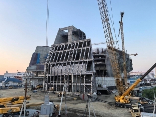 Katta mushukning klitoris pornosi