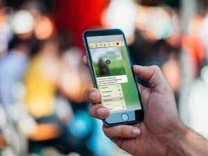 Bir yigit dushda jinsiy aloqani suratga oldi.