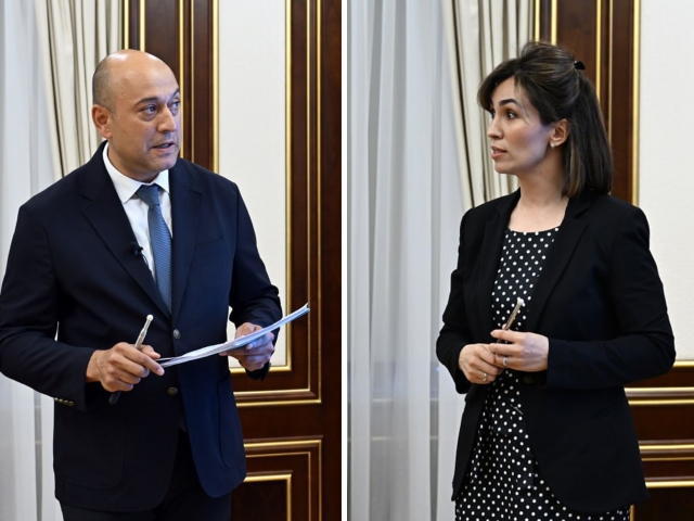 Demid Rezinning yalangoch fotosuratlari Demid Rezinning yalangoch fotosuratlari