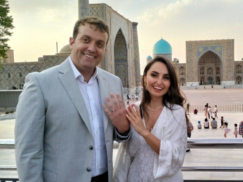 A couple from the USA gets married in Registan