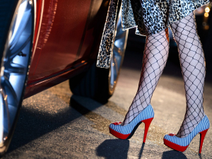 Hardcore chuqur tomoq oral seks onlayn